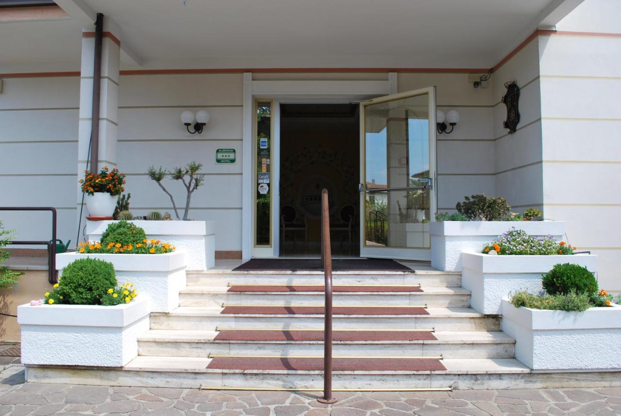 Hotel Alsazia Sirmione Eksteriør billede