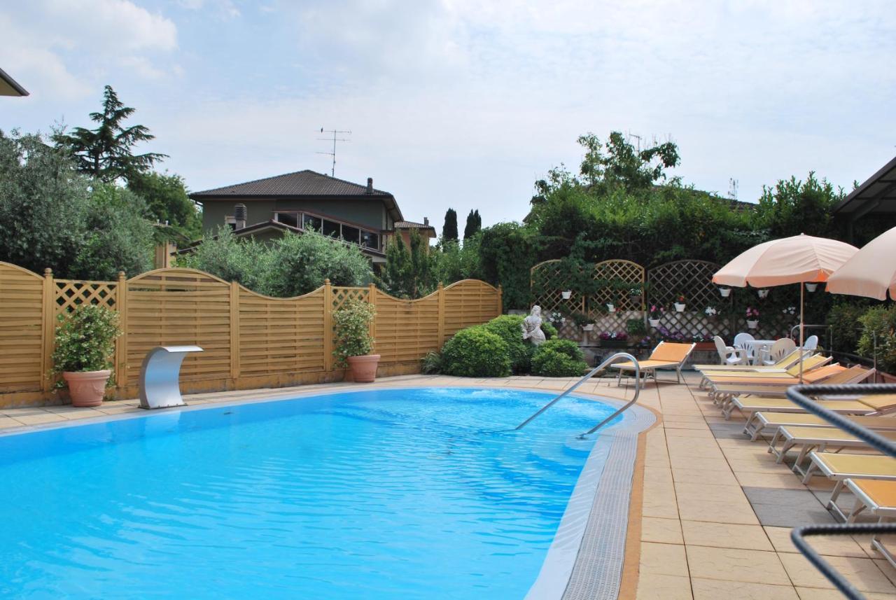 Hotel Alsazia Sirmione Eksteriør billede