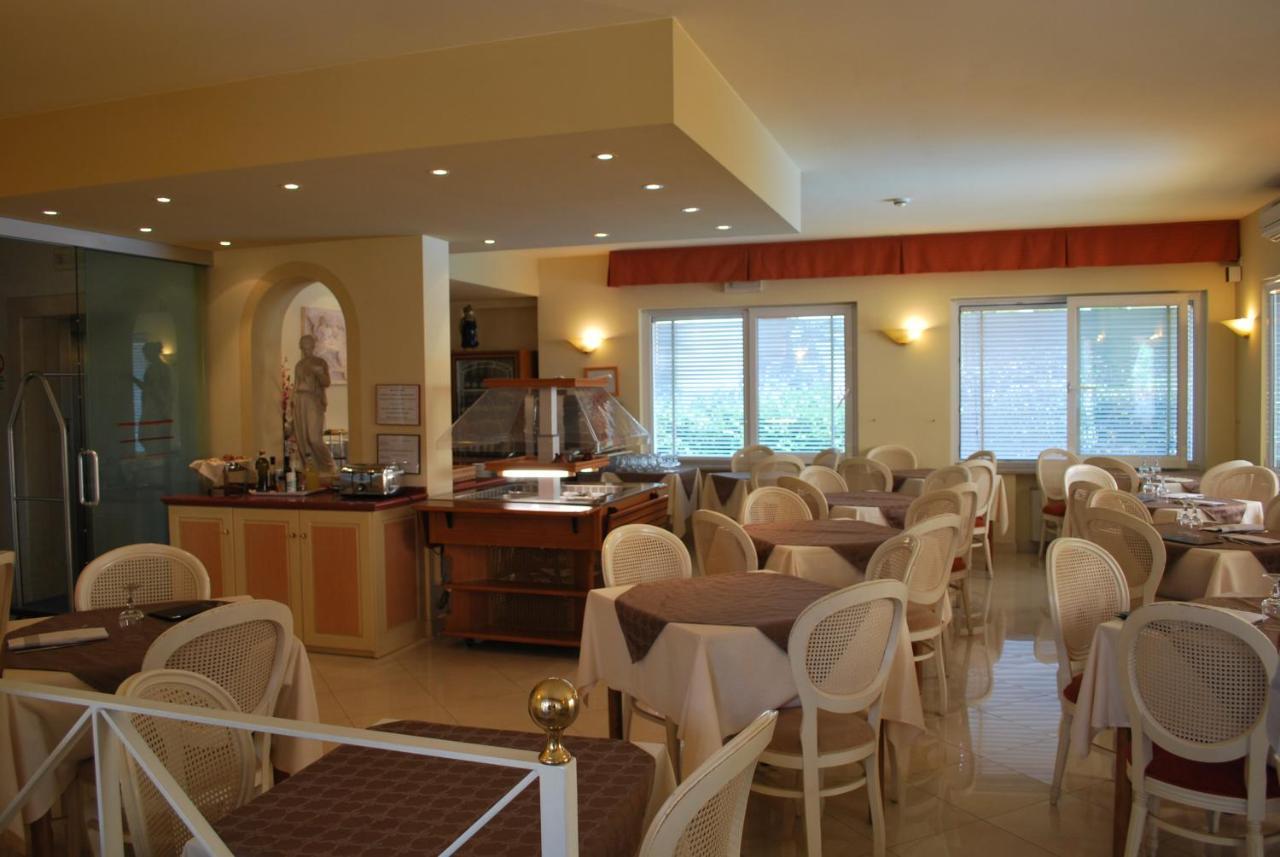Hotel Alsazia Sirmione Eksteriør billede