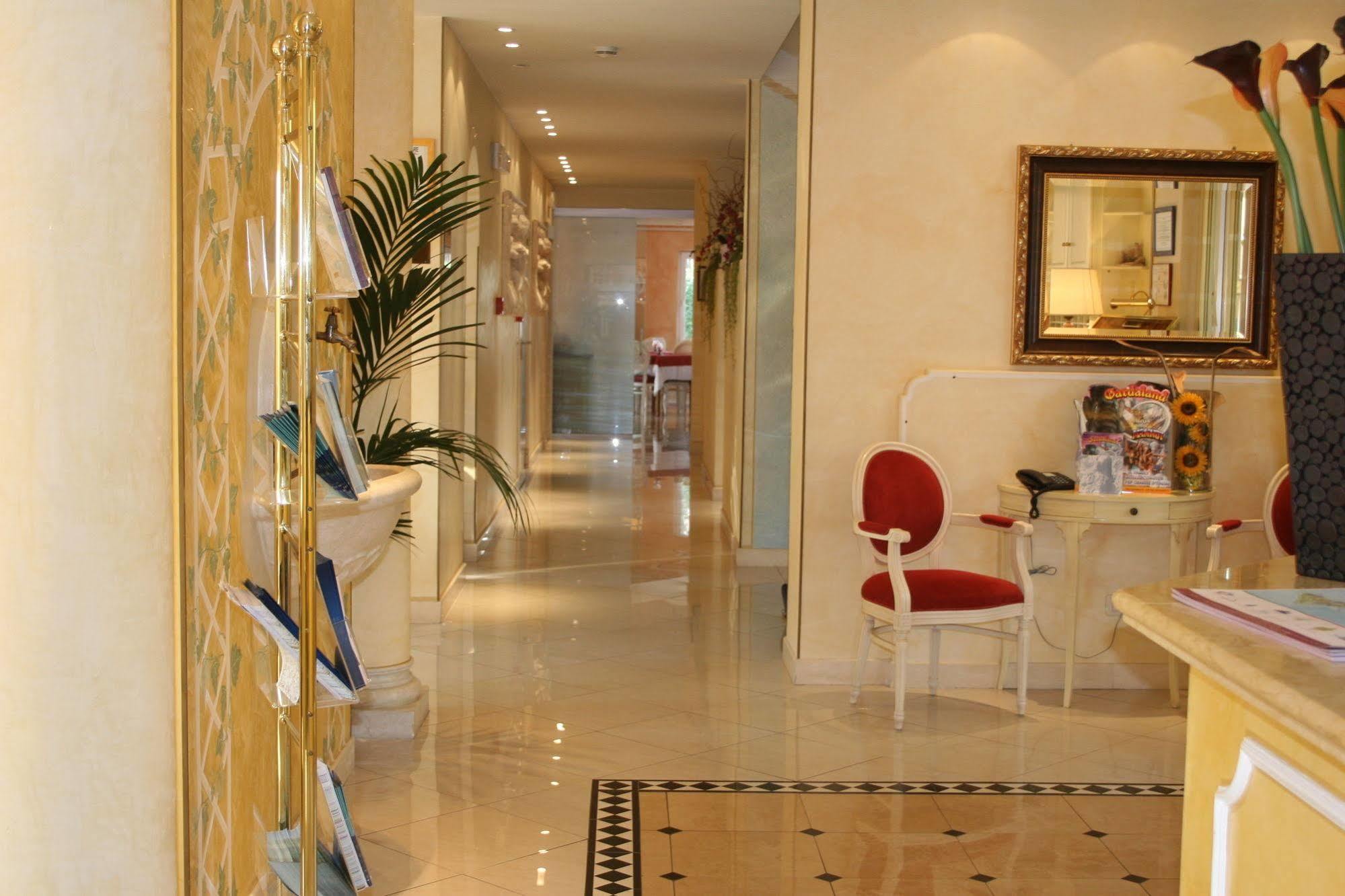 Hotel Alsazia Sirmione Eksteriør billede