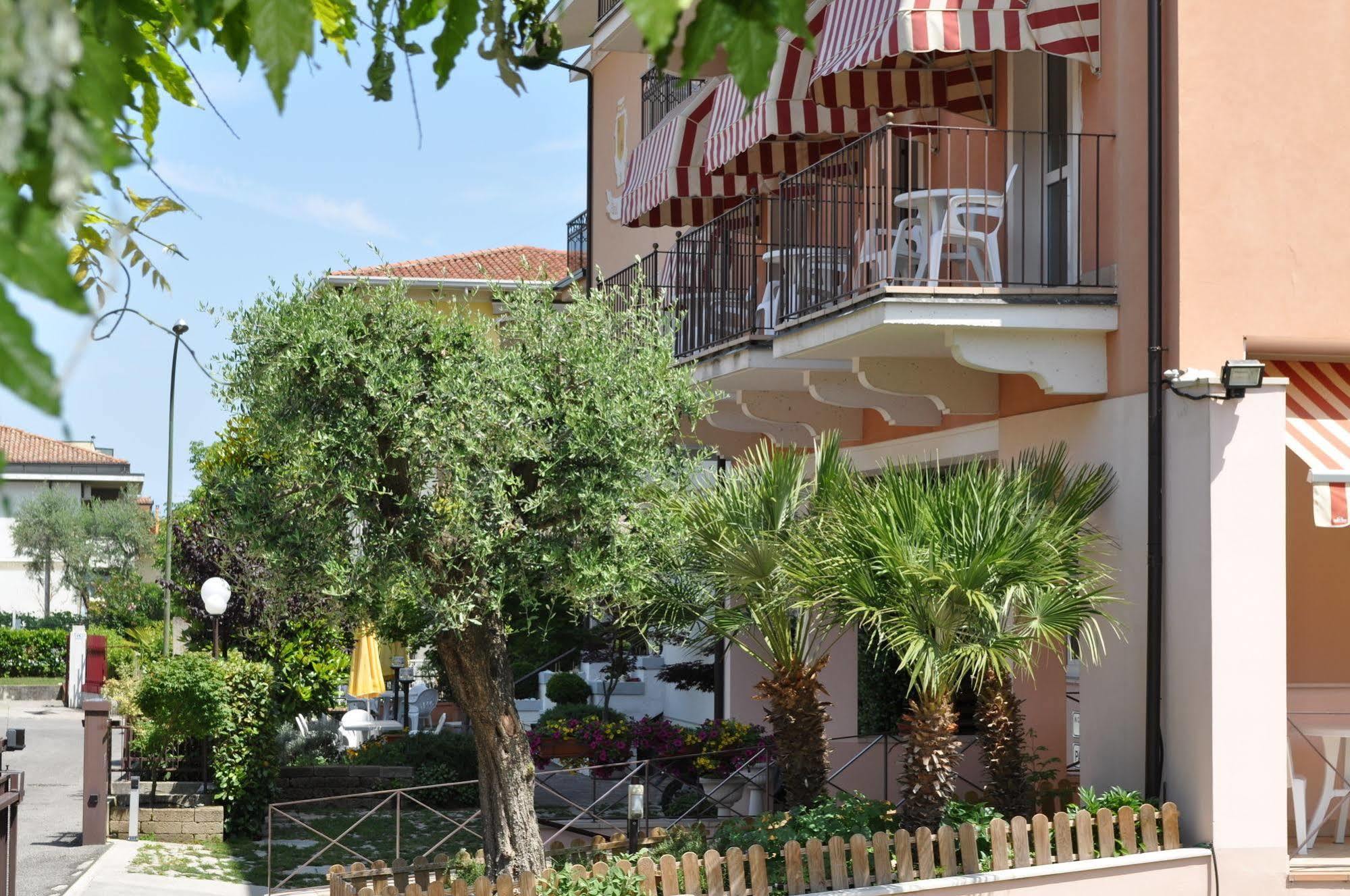 Hotel Alsazia Sirmione Eksteriør billede