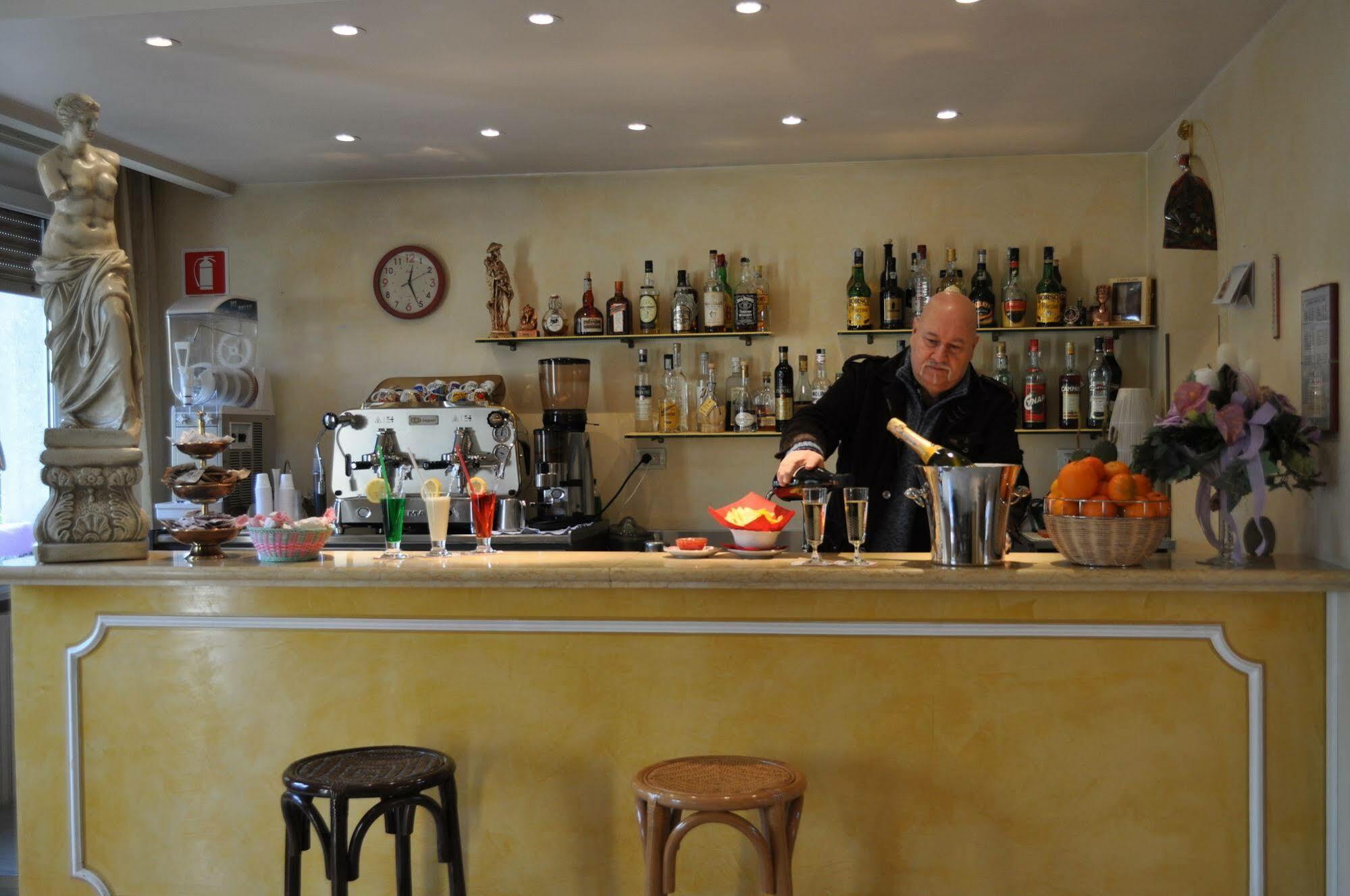 Hotel Alsazia Sirmione Eksteriør billede